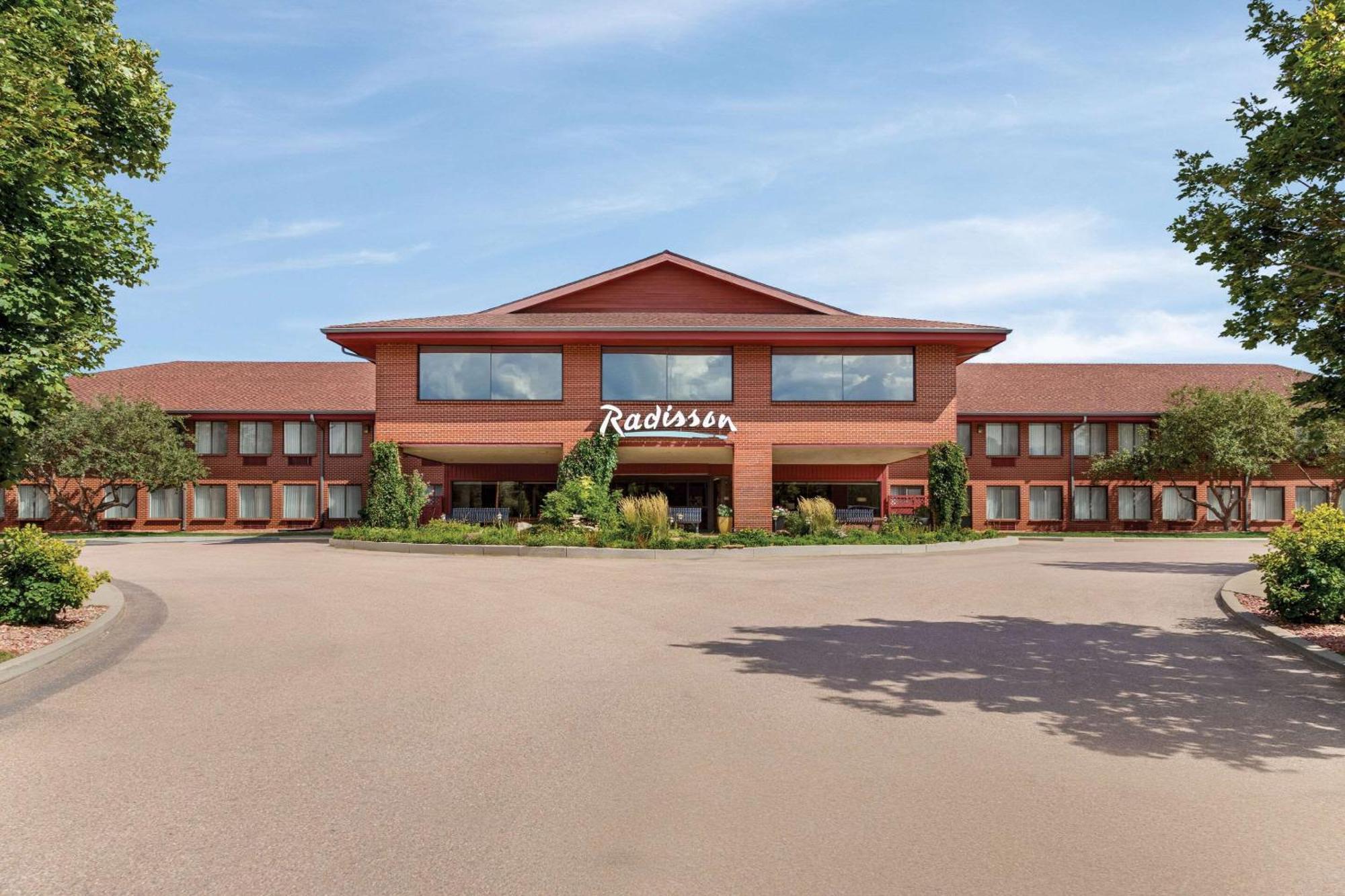 Radisson Hotel Colorado Springs Airport Bagian luar foto