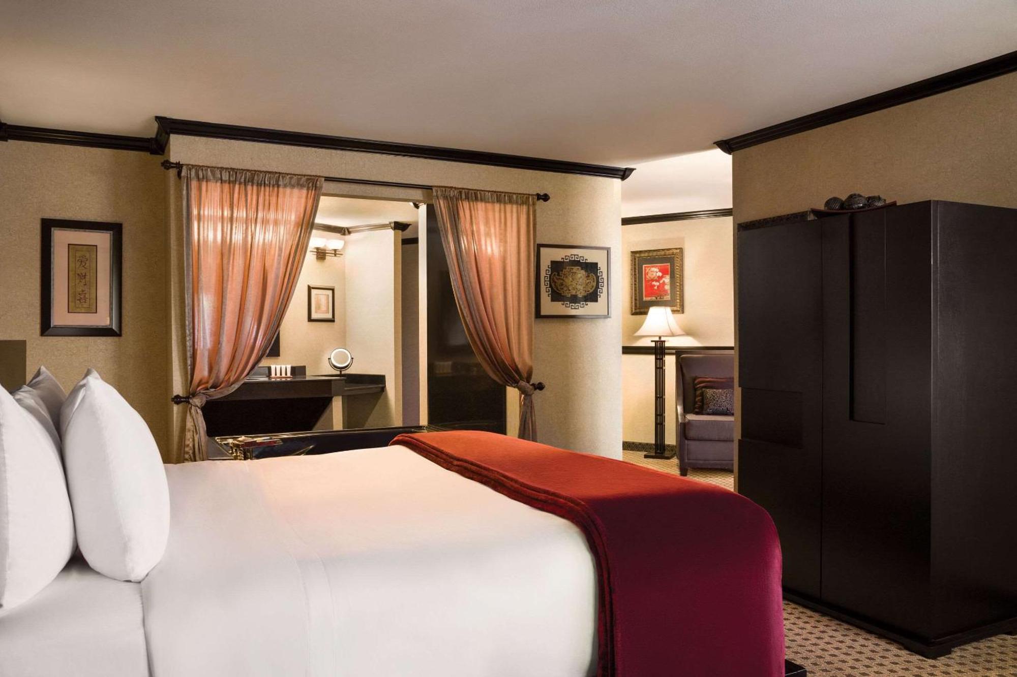 Radisson Hotel Colorado Springs Airport Bagian luar foto